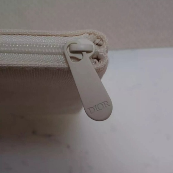 Dior 2024 Limited Edition VIP Spring Floral Clutch Bag New In Box - Picture 6 of 9